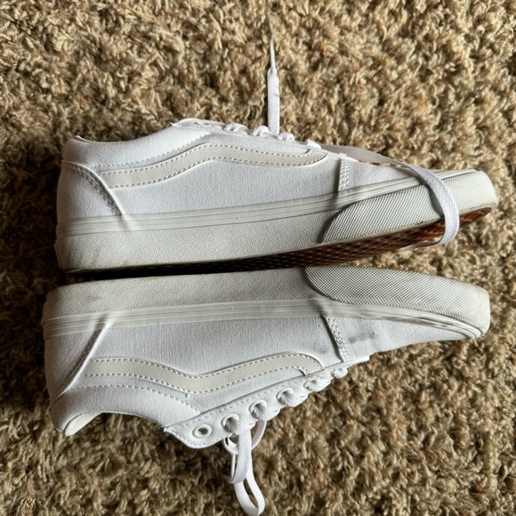 Old skool white vans - Picture 6 of 7